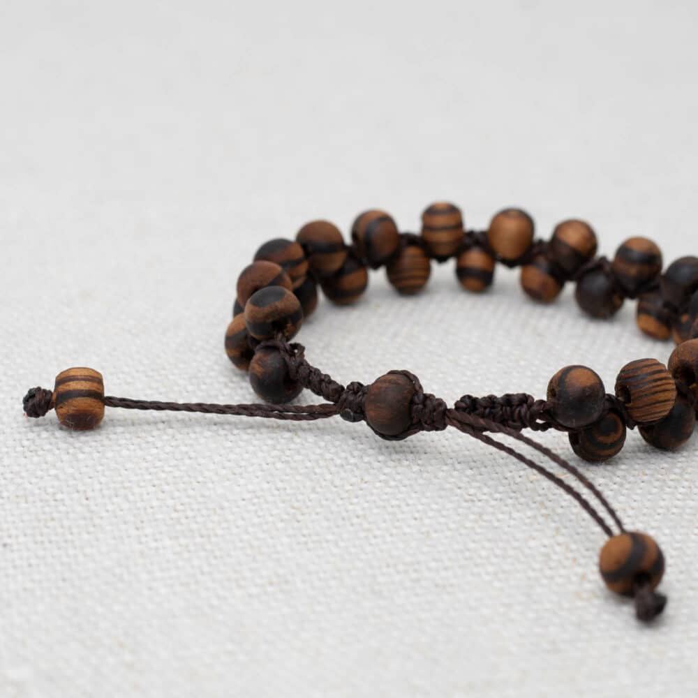 dreveny shamballa naramok